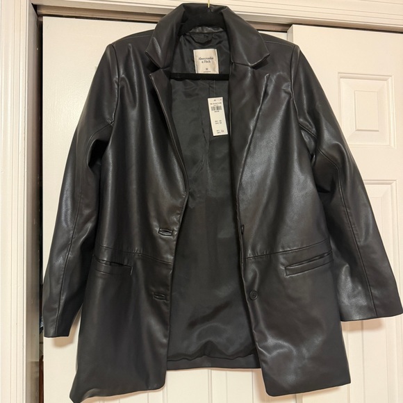 Abercrombie & Fitch Vegan Leather Blazer - Picture 5 of 8